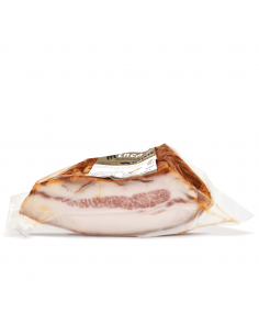 Papada Ibérica de Bellota Curada: Calidad y Sabor | Mencas 2