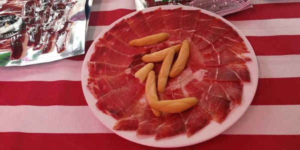 Cómo emplatar el jamón ibérico